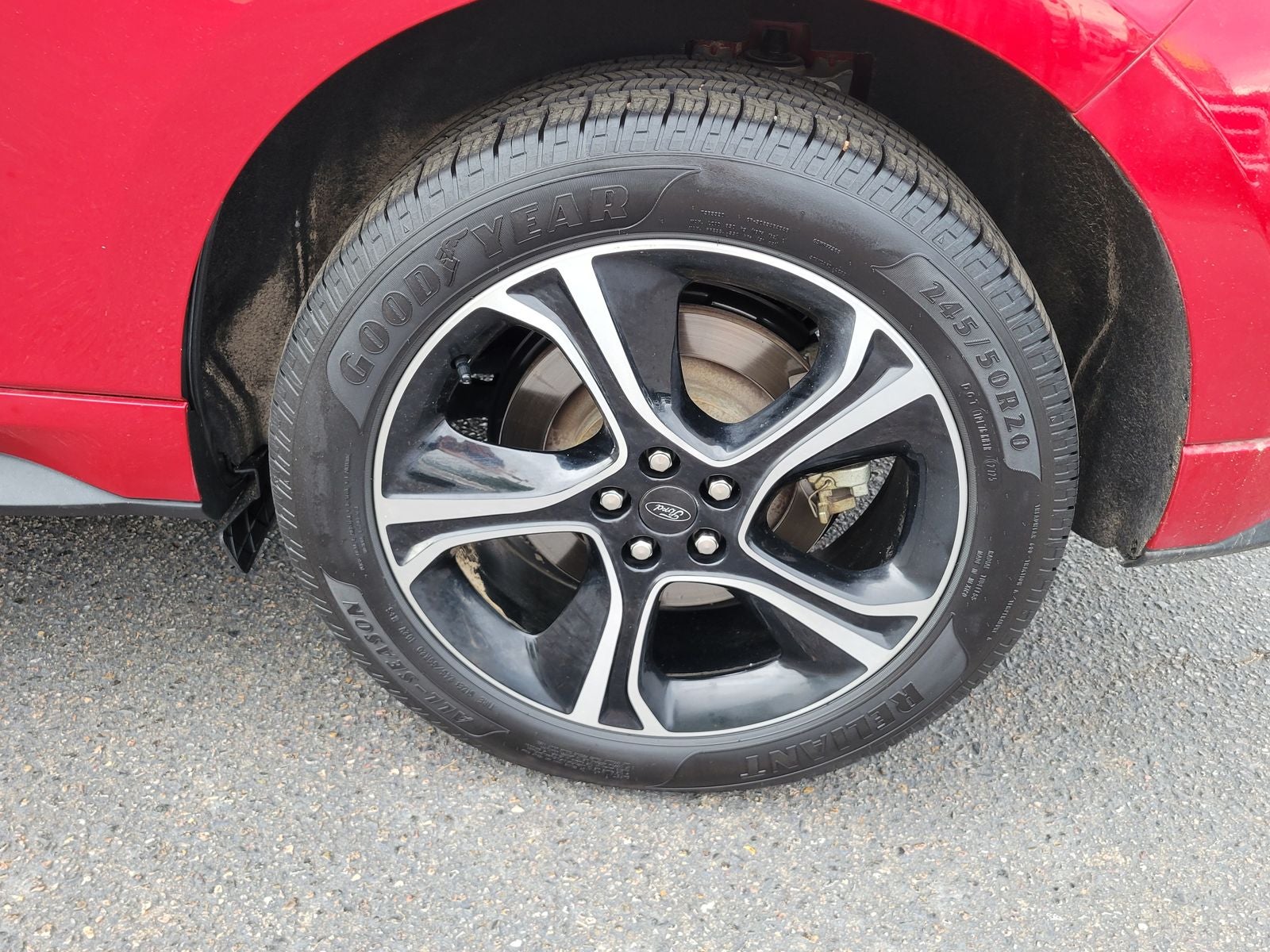 2022 Ford Edge ST