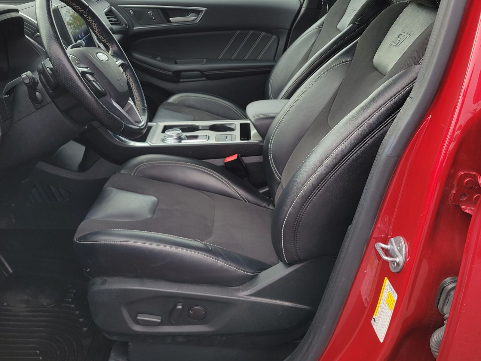 2022 Ford Edge ST