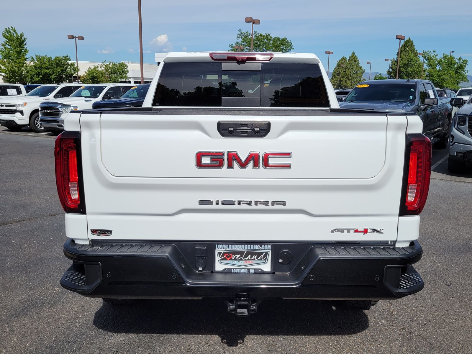 2024 GMC Sierra 1500 AT4X
