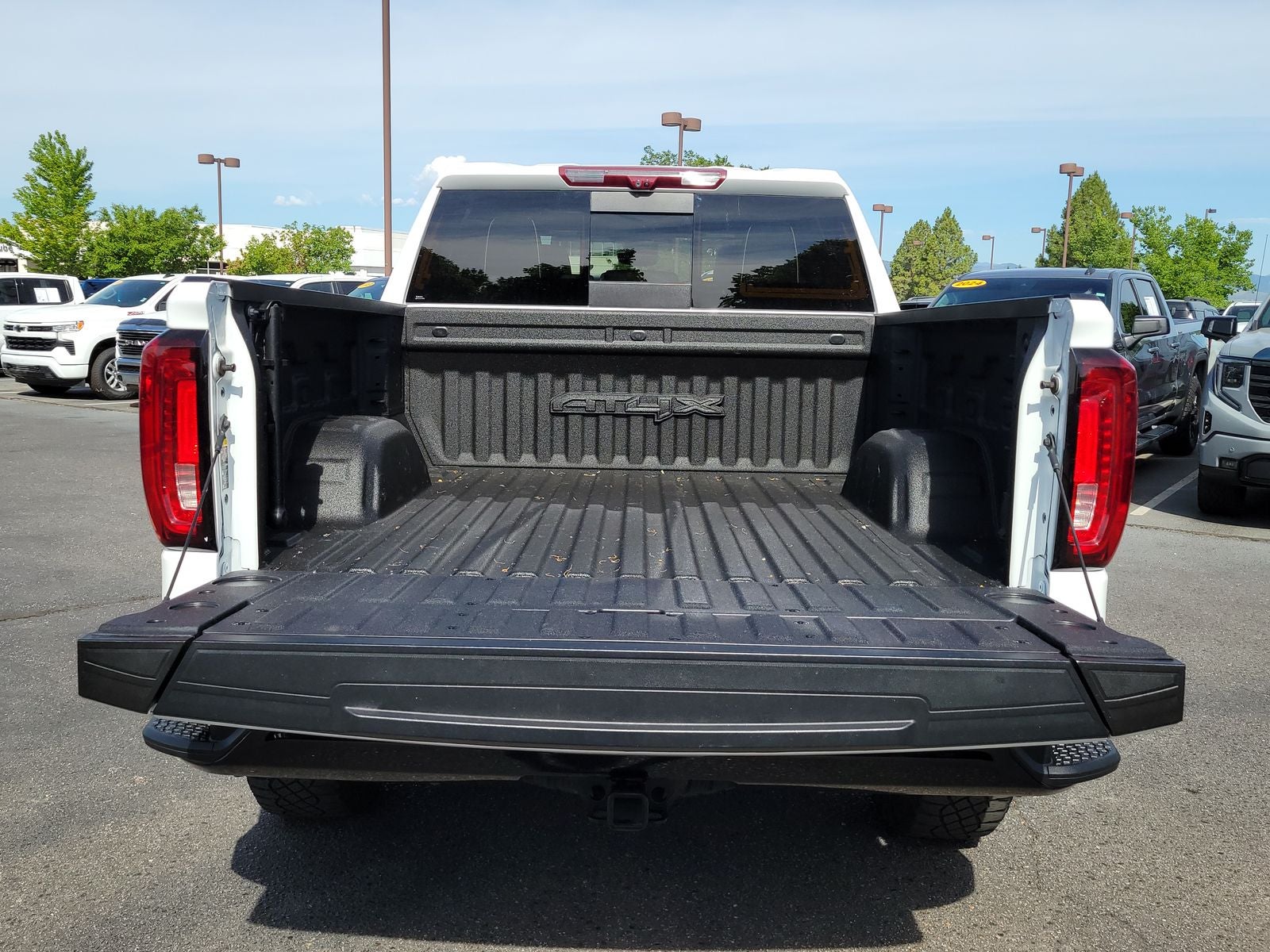 2024 GMC Sierra 1500 AT4X
