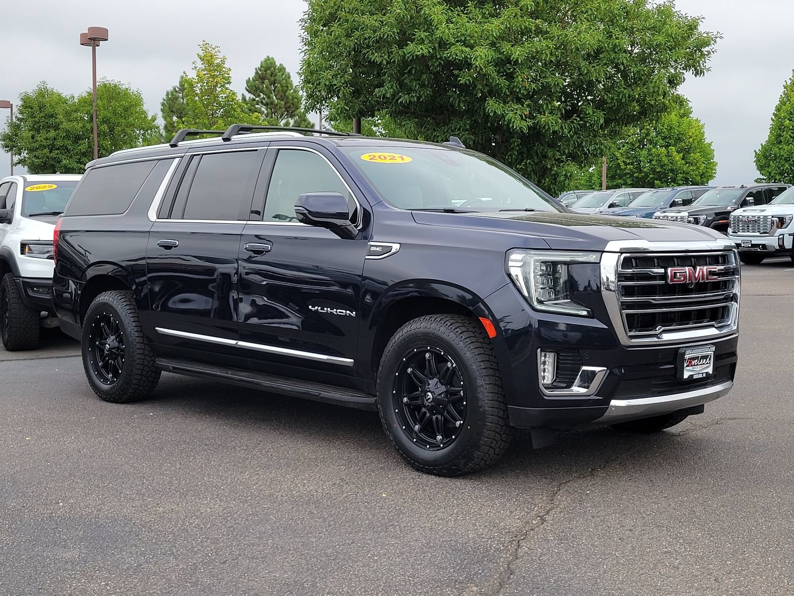 2021 GMC Yukon XL SLT