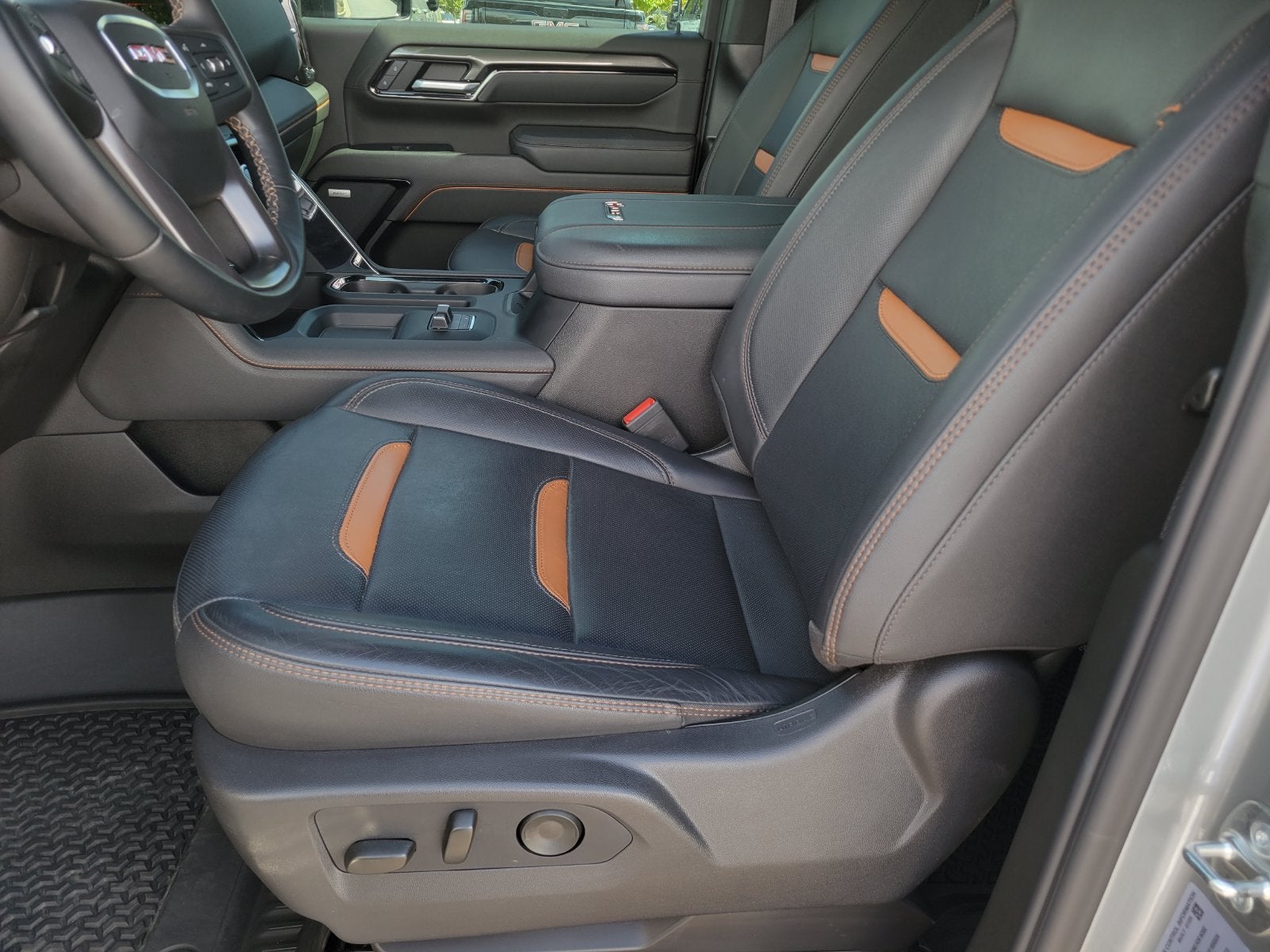 2025 GMC Sierra 2500 HD AT4