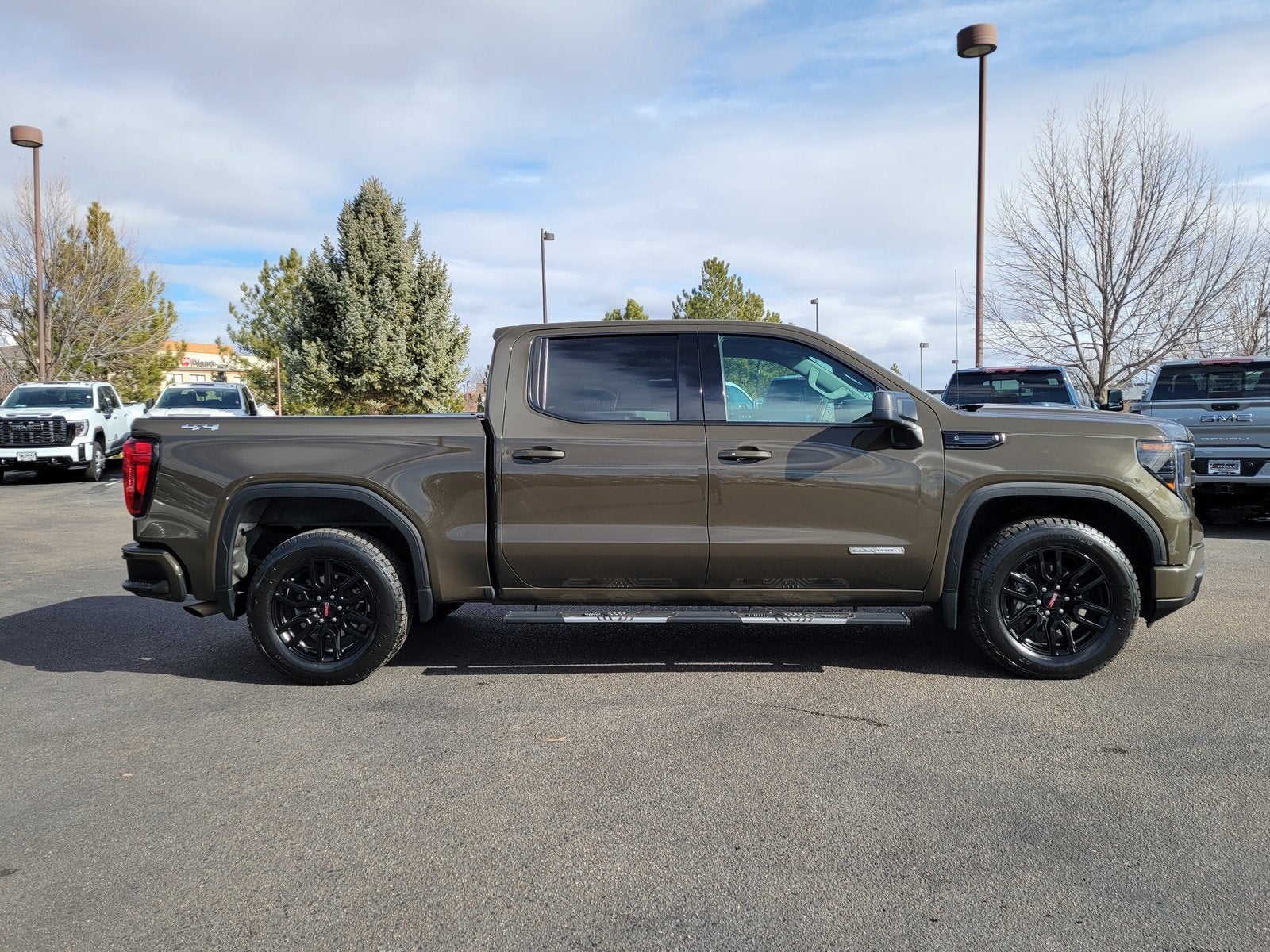 2023 GMC Sierra 1500 Elevation