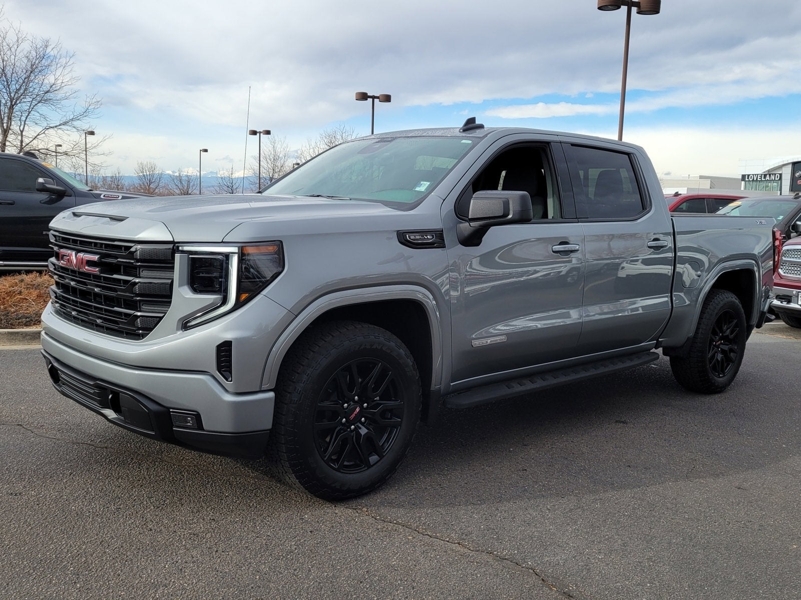2025 GMC Sierra 1500 Elevation