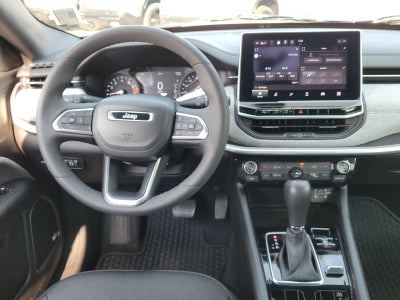 2023 Jeep Compass Latitude Lux FWD