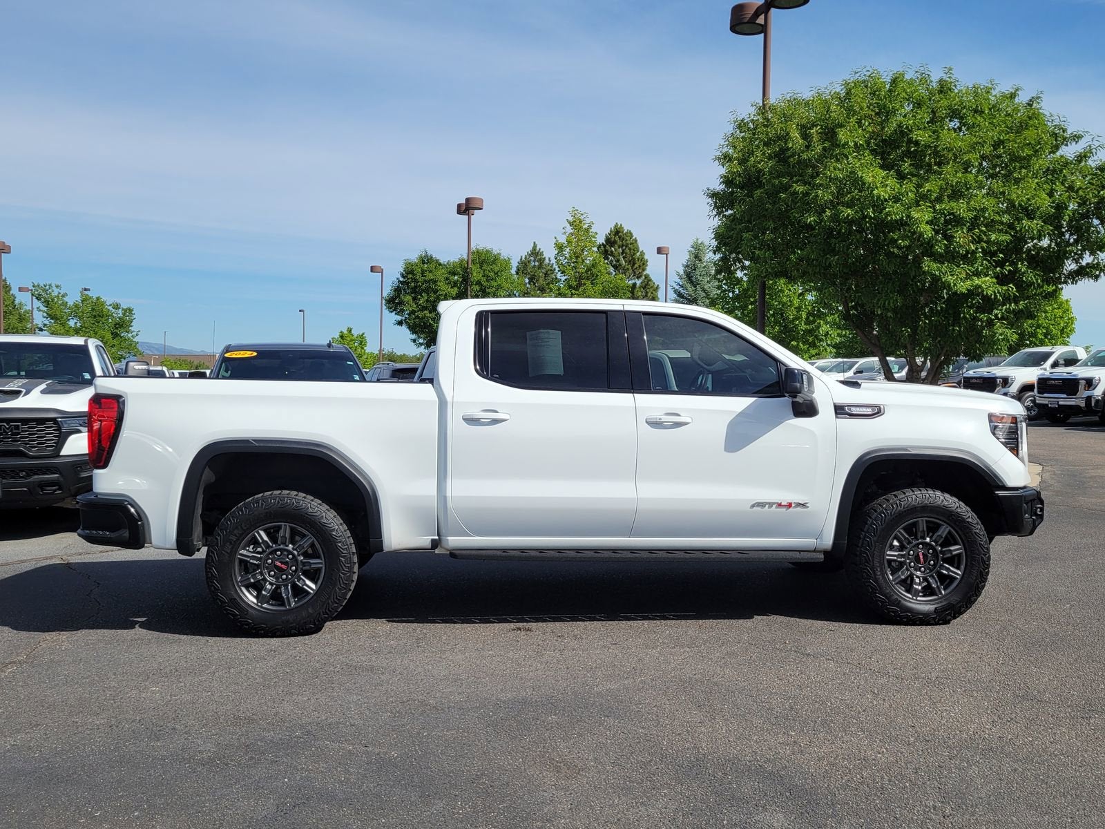 2024 GMC Sierra 1500 AT4X