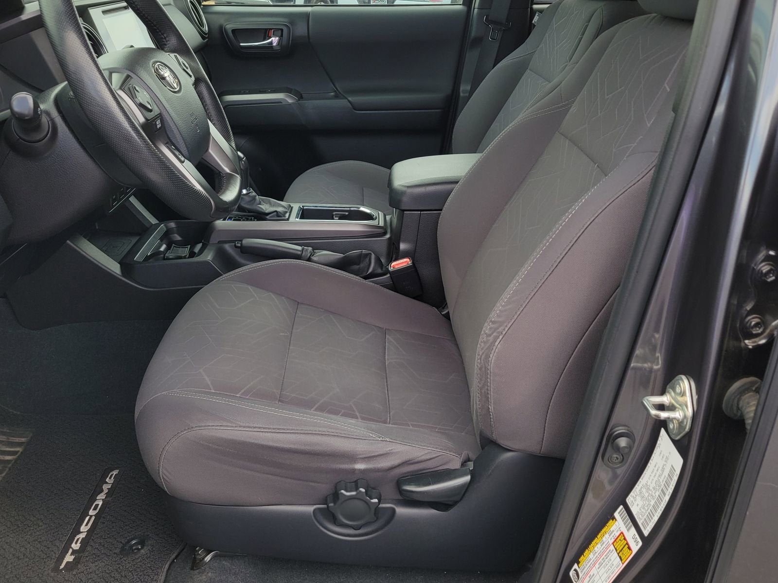 2016 Toyota Tacoma SR