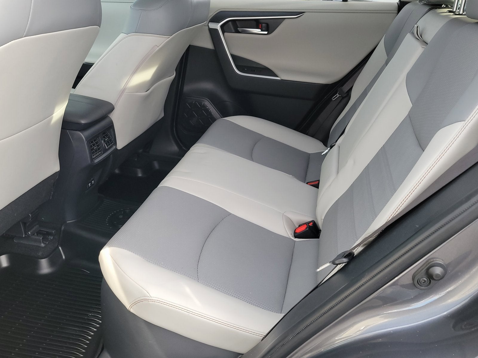 2019 Toyota RAV4 Hybrid Limited