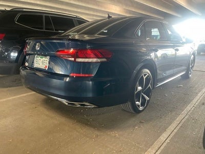 2020 Volkswagen Passat 2.0T R-Line