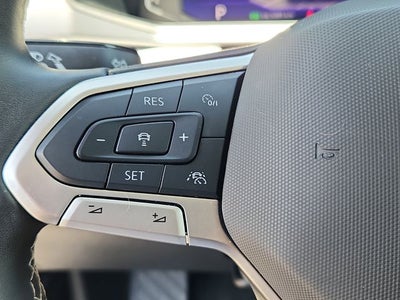 2025 Volkswagen Taos SEL
