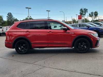2024 Volkswagen Tiguan SE R-Line Black