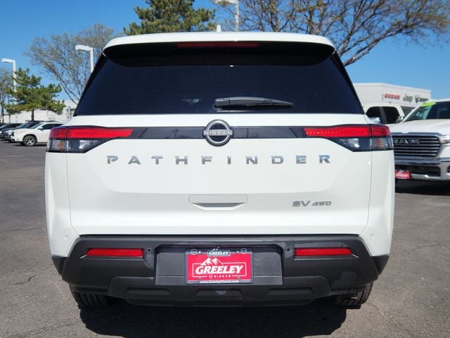 2024 Nissan Pathfinder SV