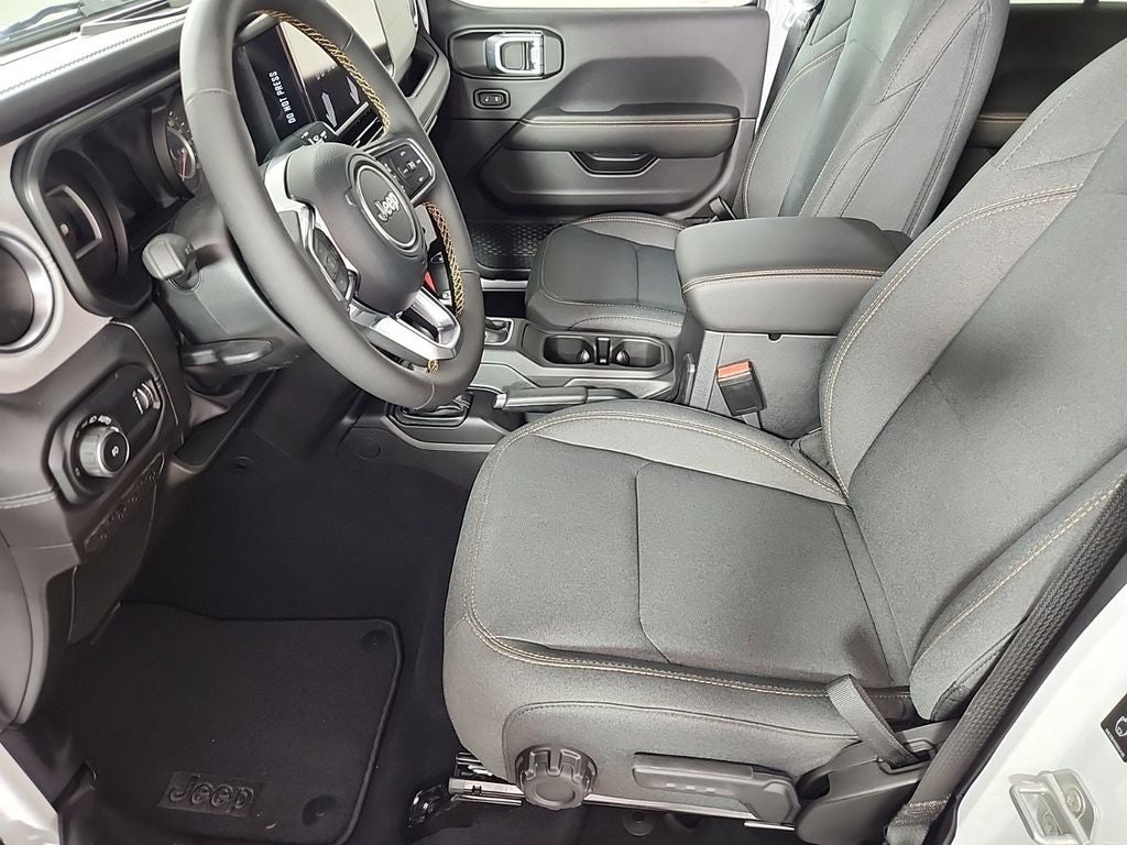 2024 Jeep Wrangler WRANGLER 4-DOOR SAHARA