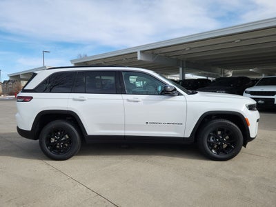 2026 Jeep Grand Cherokee GRAND CHEROKEE LAREDO ALTITUDE 4X4