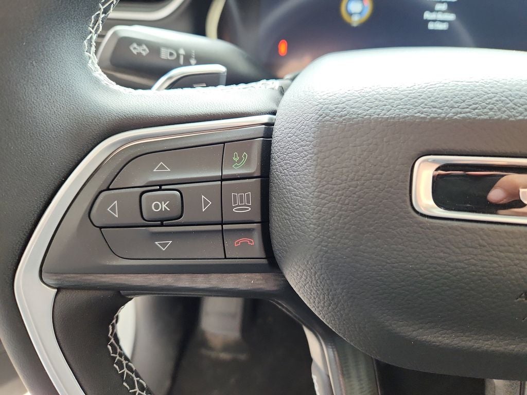 2025 Jeep Grand Cherokee L GRAND CHEROKEE L LAREDO X 4X4