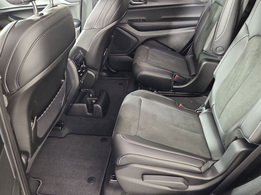 2025 Jeep Grand Cherokee L GRAND CHEROKEE L ALTITUDE X 4X4