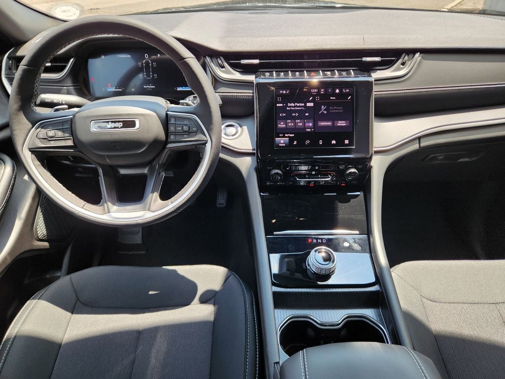 2025 Jeep Grand Cherokee L GRAND CHEROKEE L LAREDO X 4X4