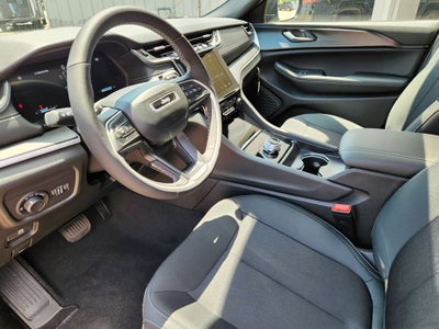 2025 Jeep Grand Cherokee L GRAND CHEROKEE L LAREDO X 4X4