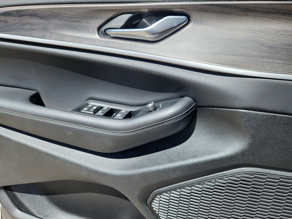 2026 Jeep Grand Cherokee L GRAND CHEROKEE L LAREDO ALTITUDE 4X4