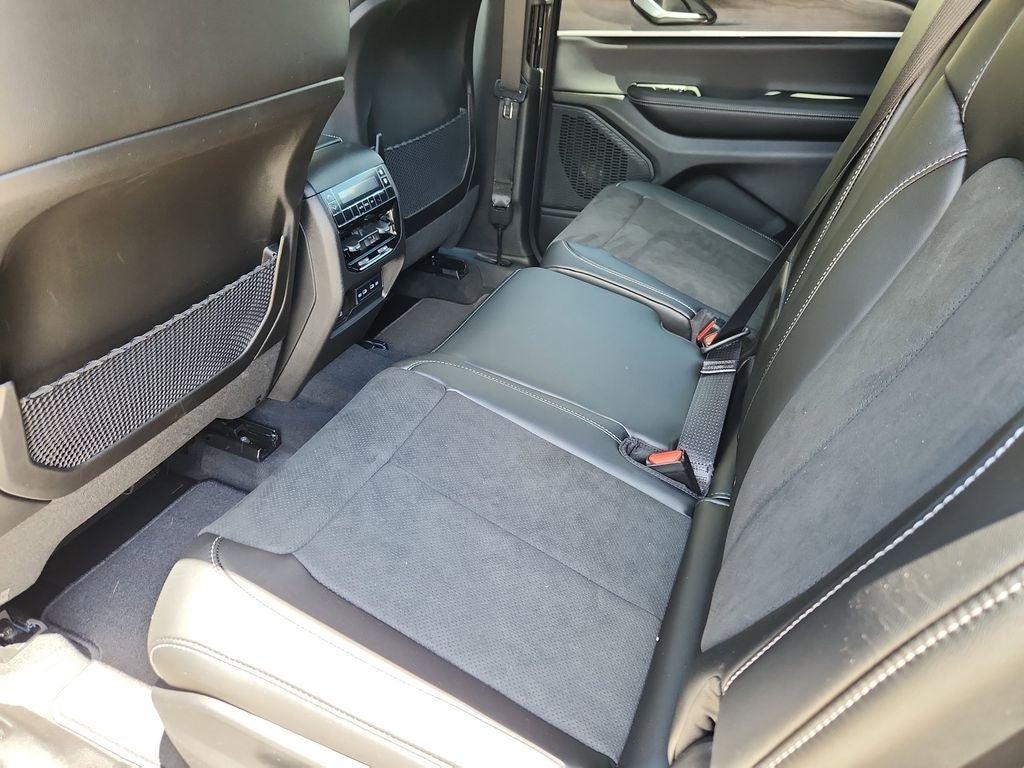 2026 Jeep Grand Cherokee L GRAND CHEROKEE L LAREDO ALTITUDE 4X4
