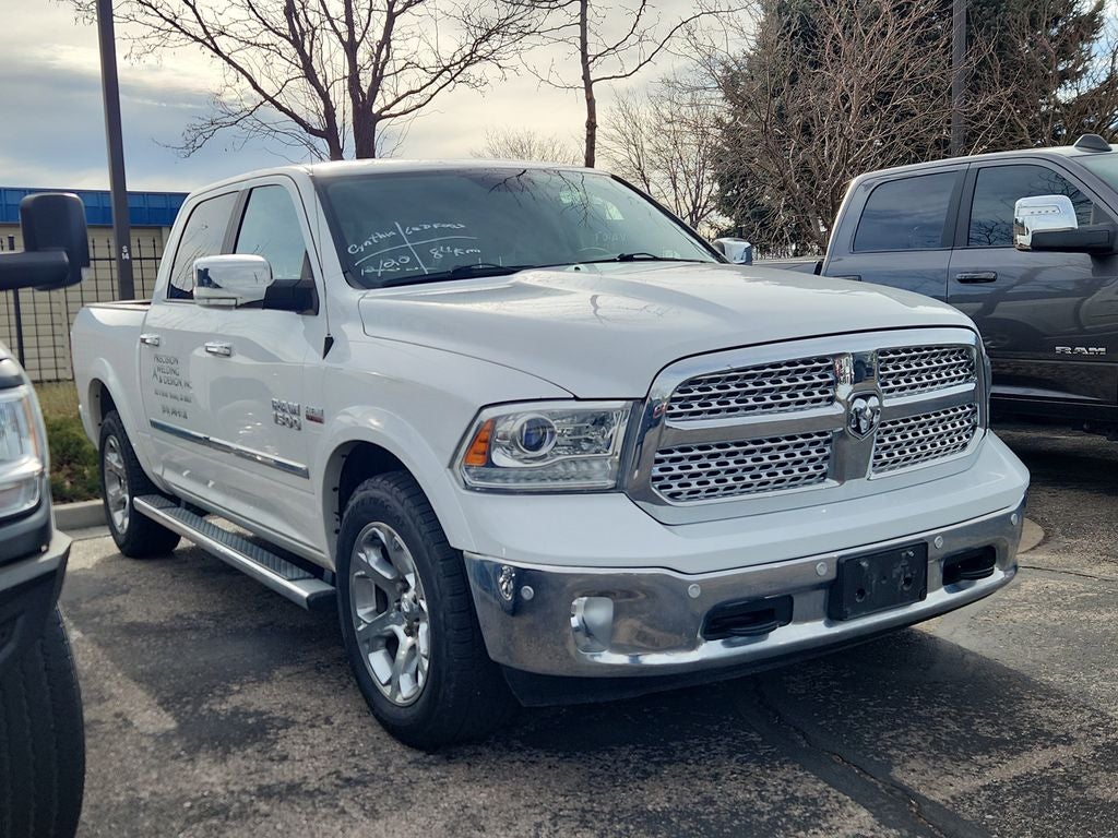 2017 RAM 1500 Laramie Crew Cab 4x4 5'7' Box