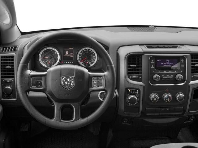 2017 RAM 1500 Tradesman Crew Cab 4x4 6'4' Box