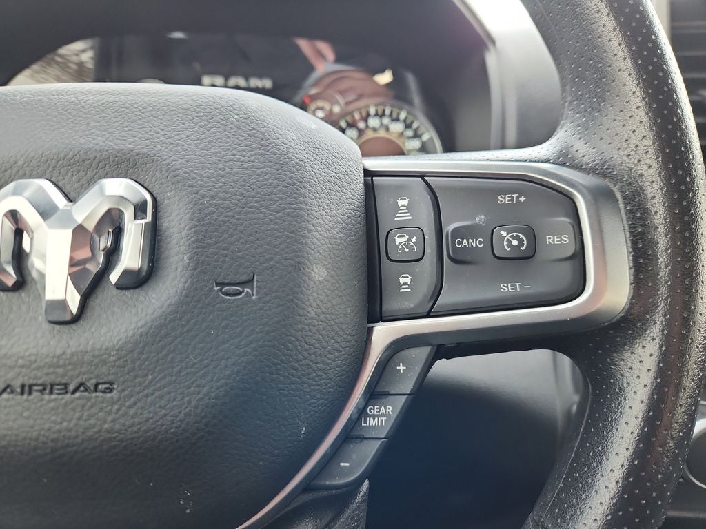 2025 RAM 1500 Tradesman Crew Cab 4x4 5'7' Box