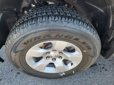 2023 RAM 1500 Big Horn Crew Cab 4x4 5'7' Box