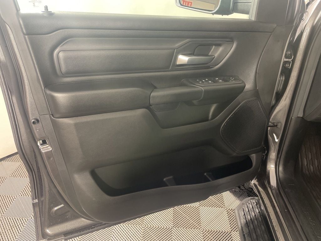 2026 RAM 1500 RAM 1500 WARLOCK CREW CAB 4X4 5'7' BOX