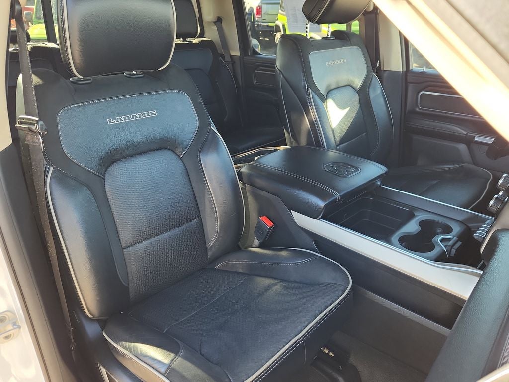 2021 RAM 1500 Laramie Crew Cab 4x4 5'7' Box