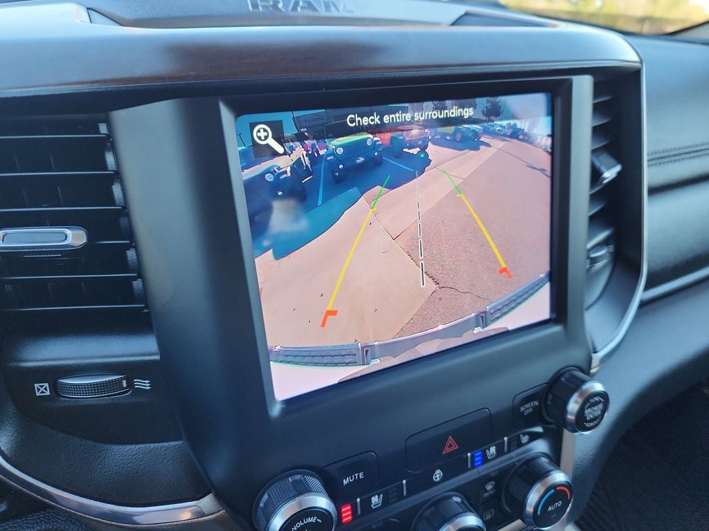 2021 RAM 1500 Laramie Crew Cab 4x4 5'7' Box