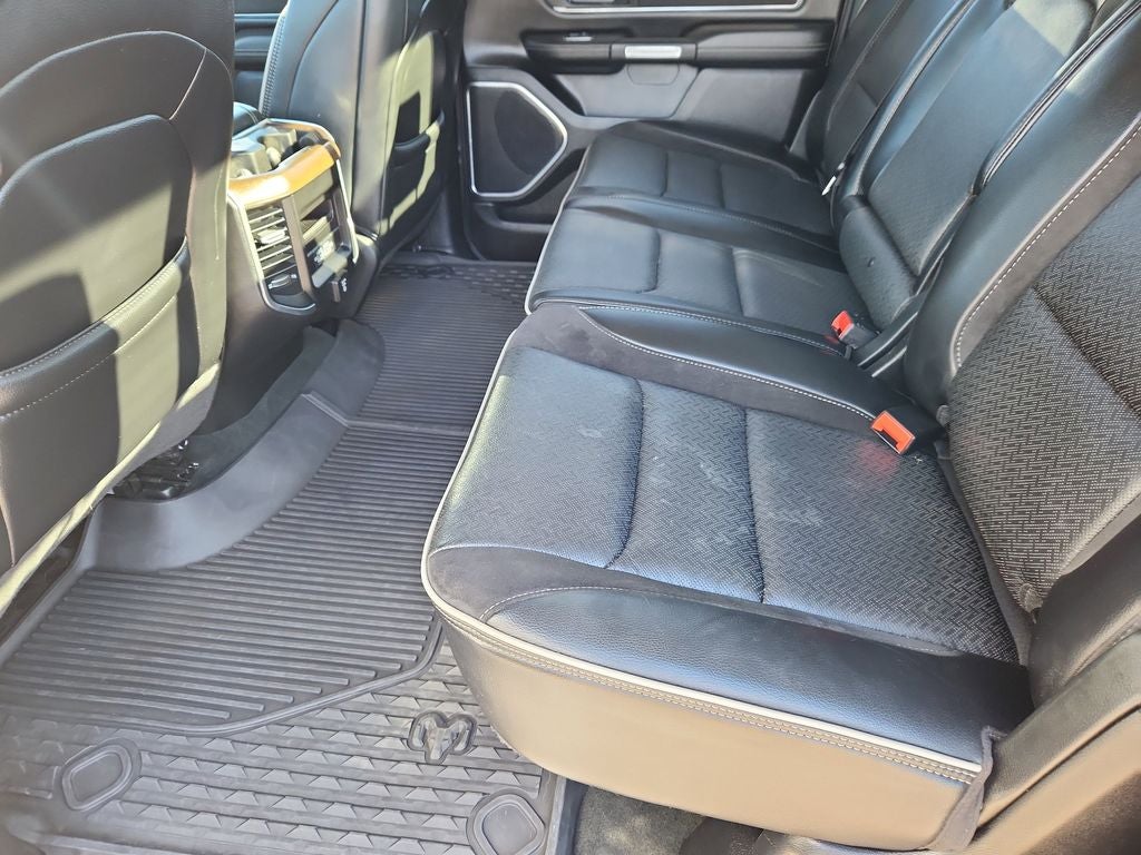 2021 RAM 1500 Laramie Crew Cab 4x4 5'7' Box