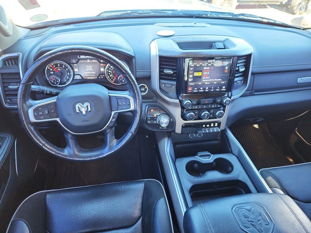 2020 RAM 1500 Laramie Crew Cab 4x4 5'7' Box