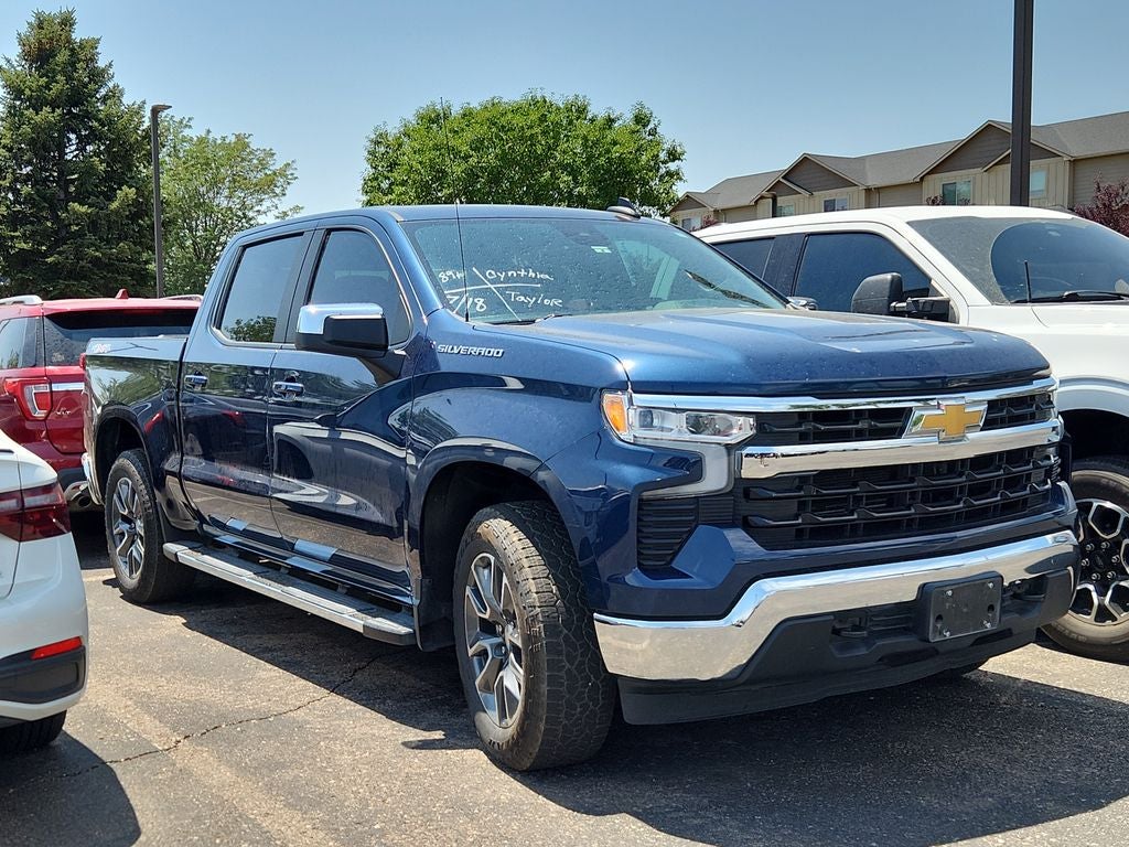 2023 Chevrolet Silverado 1500 4WD Crew Cab Standard Bed LT