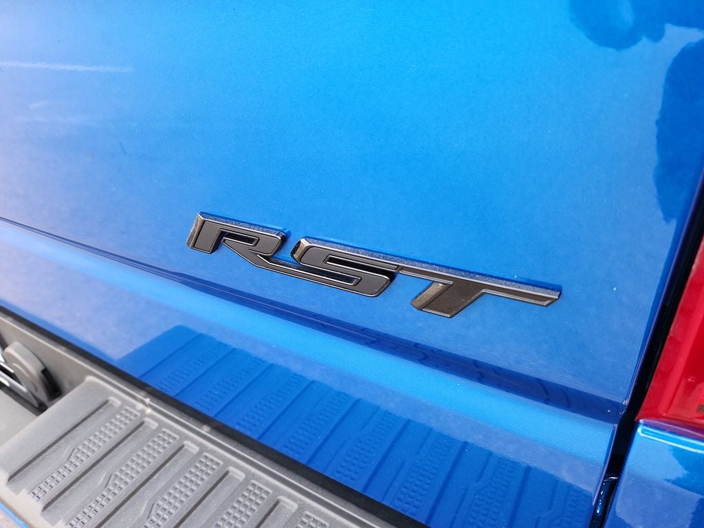 2022 Chevrolet Silverado 1500 4WD Crew Cab Short Bed RST