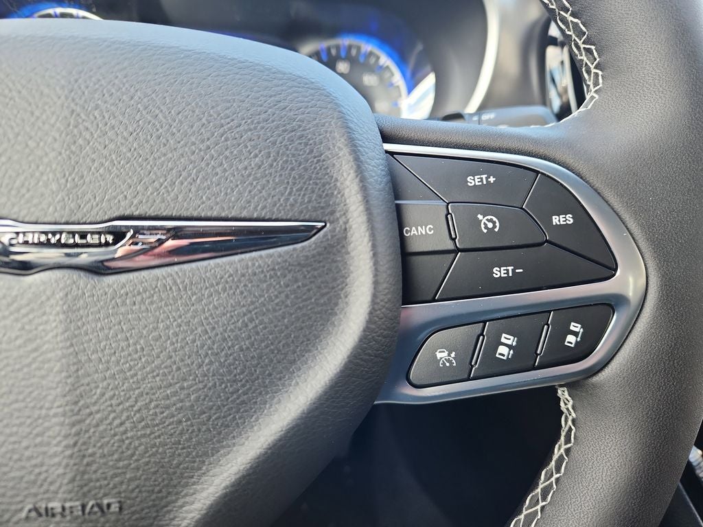 2026 Chrysler Voyager VOYAGER LX