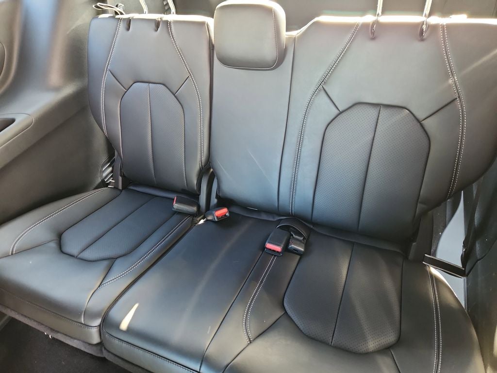 2026 Chrysler Voyager VOYAGER LX