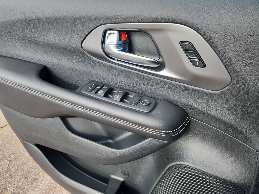 2026 Chrysler Pacifica PACIFICA SELECT AWD