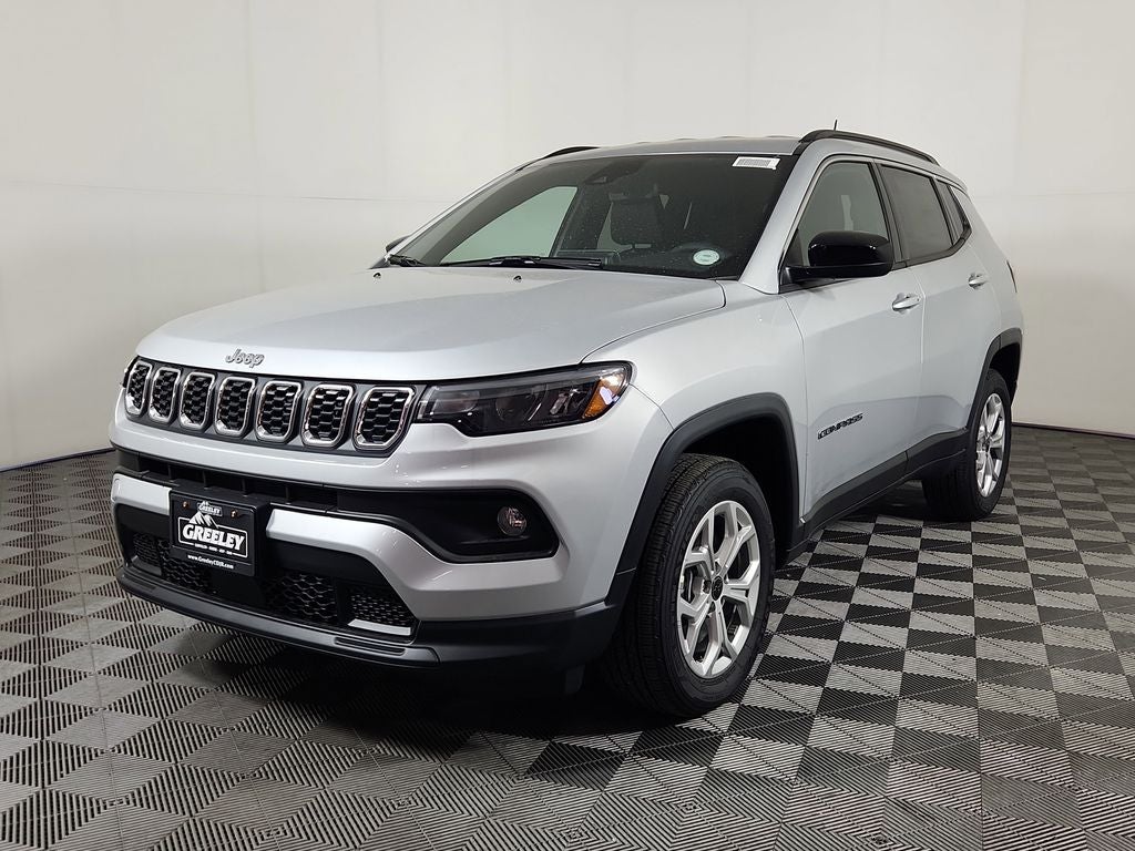 2025 Jeep Compass COMPASS LATITUDE 4X4