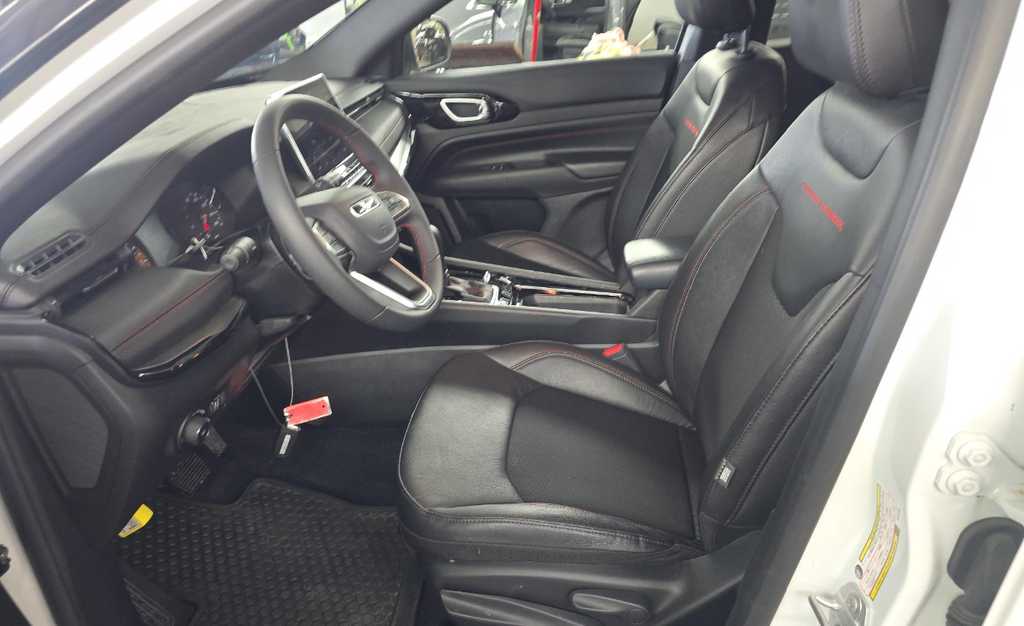 2025 Jeep Compass Trailhawk 4x4