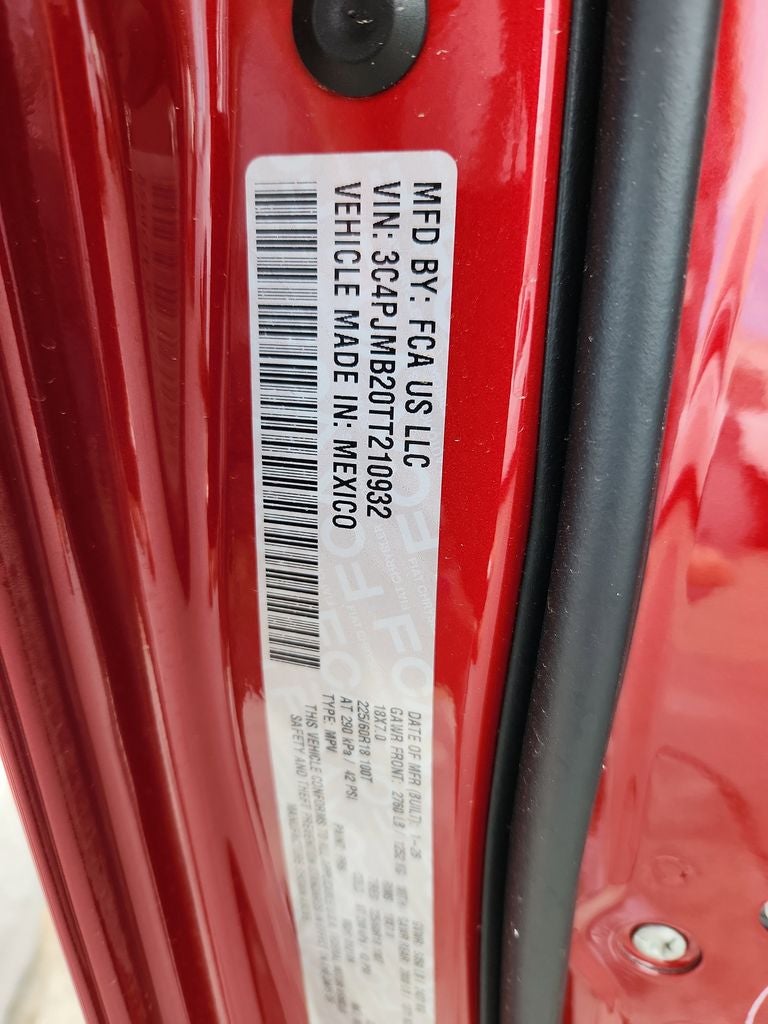 2026 Jeep Cherokee CHEROKEE LAREDO 4X4