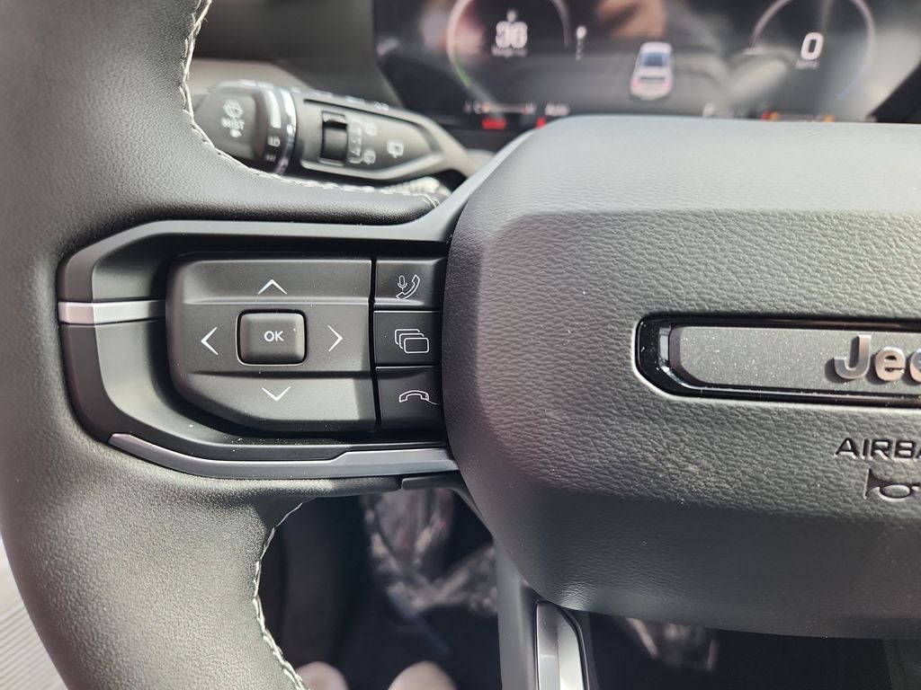 2026 Jeep Cherokee CHEROKEE LAREDO 4X4