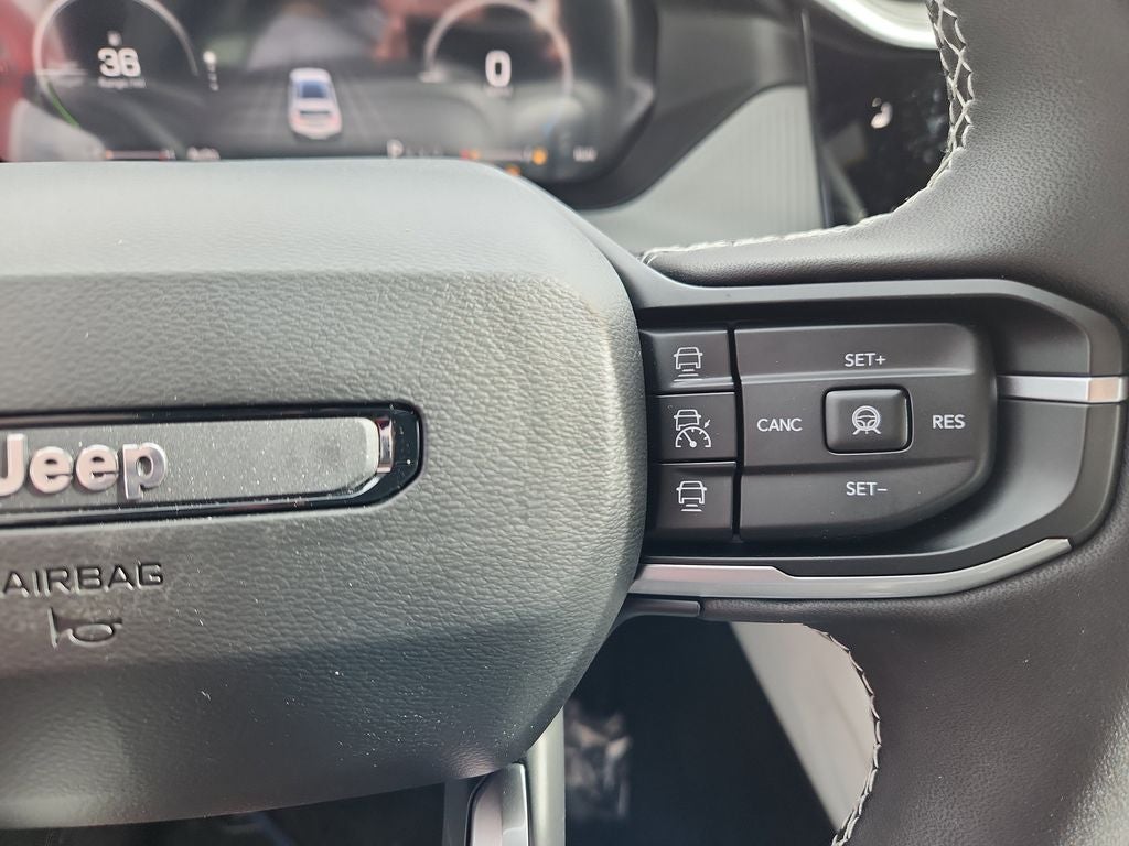 2026 Jeep Cherokee CHEROKEE LAREDO 4X4