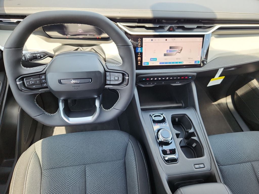 2026 Jeep Cherokee CHEROKEE LAREDO 4X4