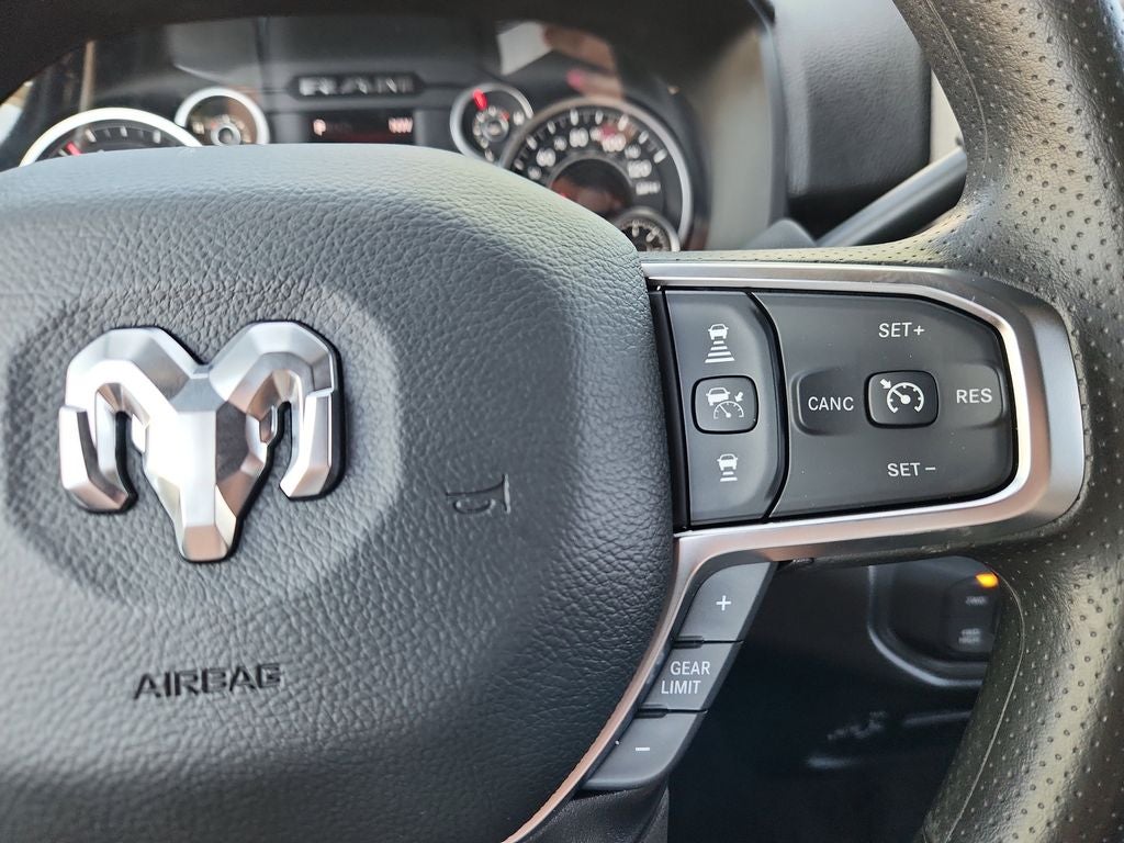 2026 RAM 3500 RAM 3500 TRADESMAN CREW CAB 4X4 8' BOX