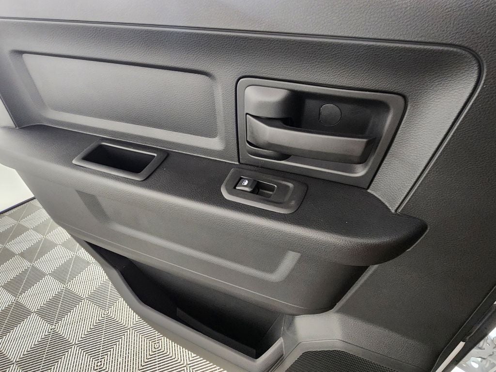 2025 RAM 2500 RAM 2500 TRADESMAN CREW CAB 4X4 6'4' BOX