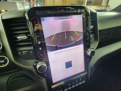 2025 RAM 2500 RAM 2500 TRADESMAN CREW CAB 4X4 6'4' BOX