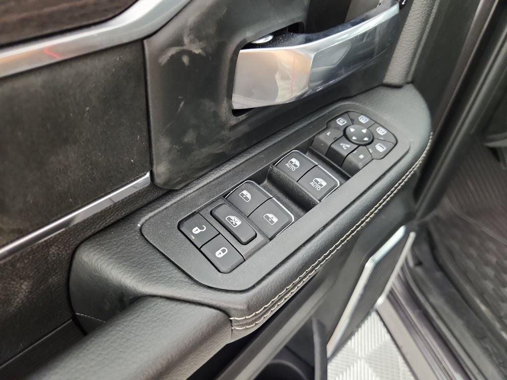 2025 RAM 2500 RAM 2500 LARAMIE CREW CAB 4X4 6'4' BOX