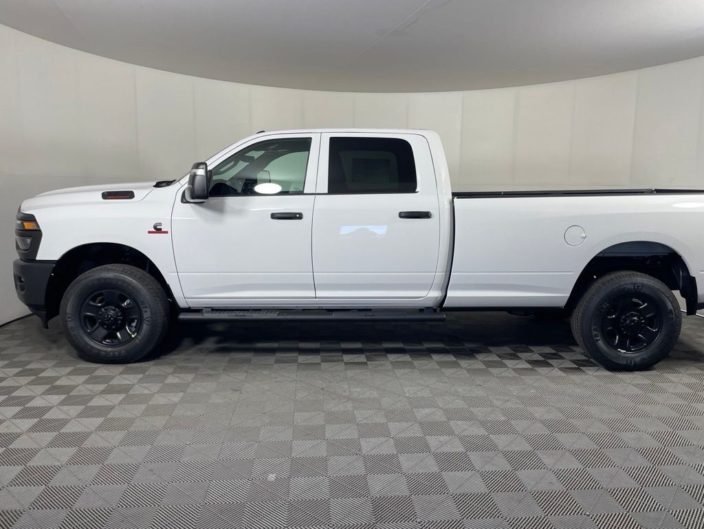 2026 RAM 2500 RAM 2500 TRADESMAN CREW CAB 4X4 8' BOX