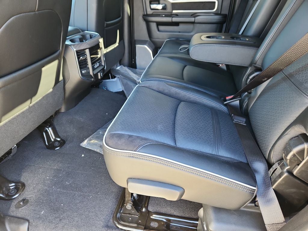 2026 RAM 2500 RAM 2500 LARAMIE MEGA CAB 4X4 6'4' BOX